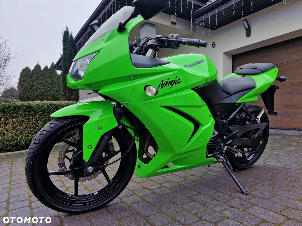 Kawasaki Ninja 250R - 15