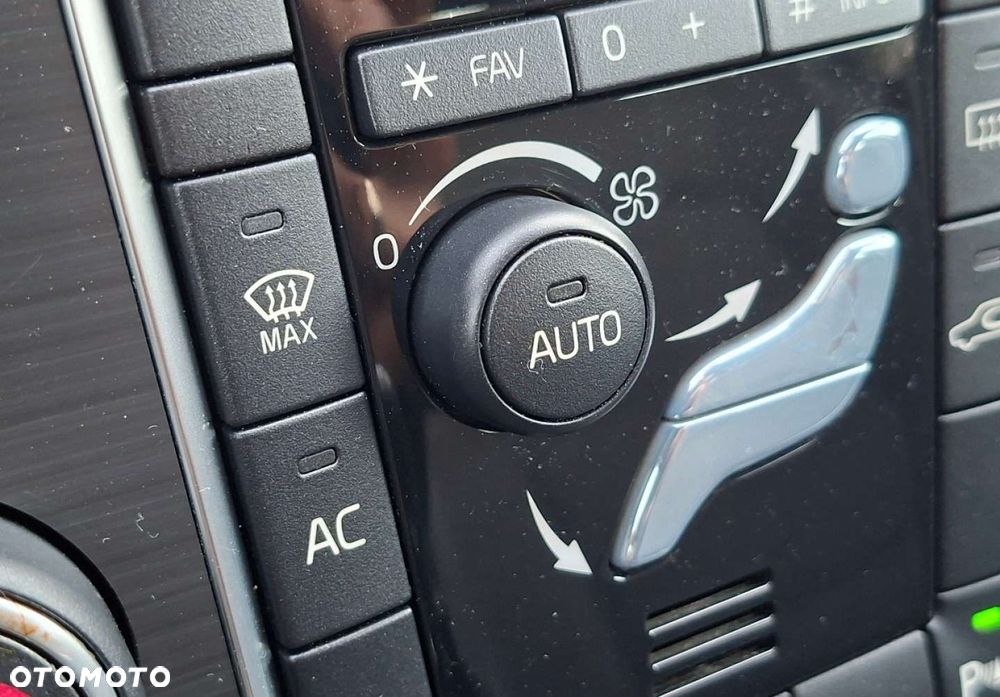 Volvo V70 - 40