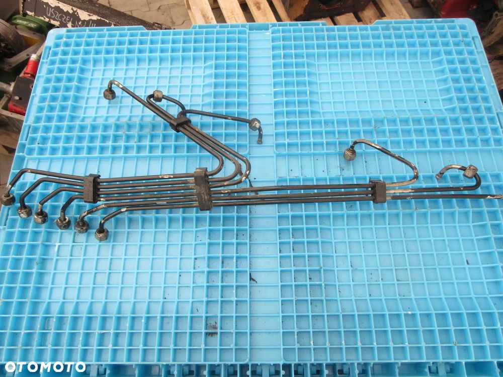 Przewody rurki wtrysków Sisu 620.93 Case CS150 - 5