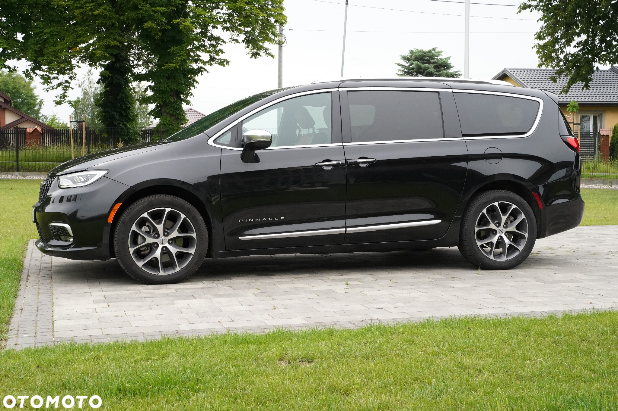 Chrysler Pacifica - 6
