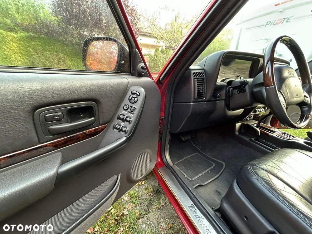 Jeep Cherokee - 11