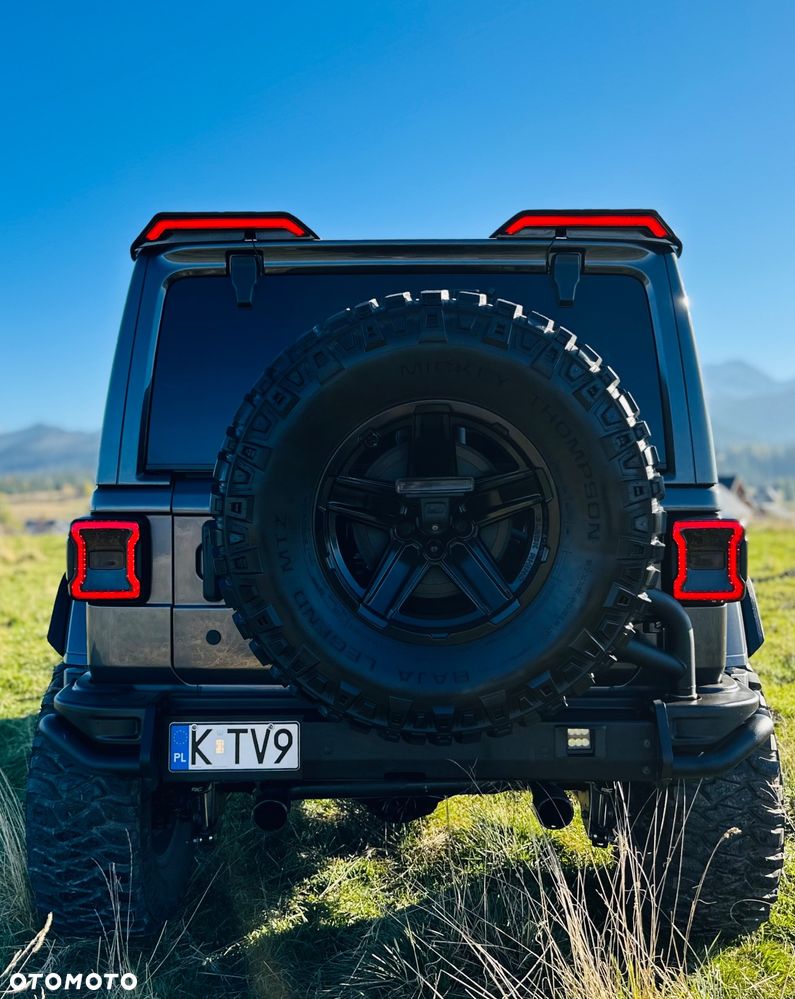 Jeep Wrangler - 23