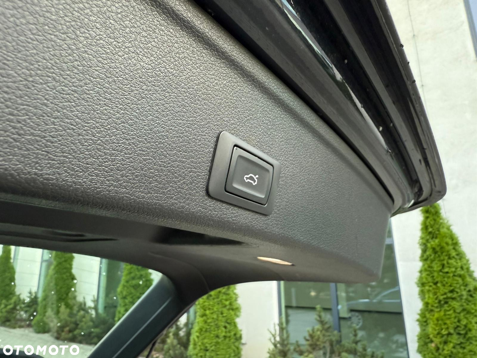 Audi A4 Avant 2.0 TDI ultra design - 8