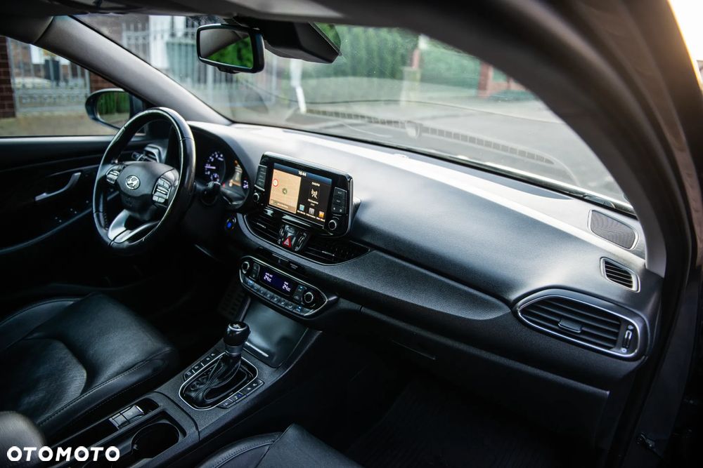 Hyundai i30 1.4 T-GDI DCT Fastback Premium - 29