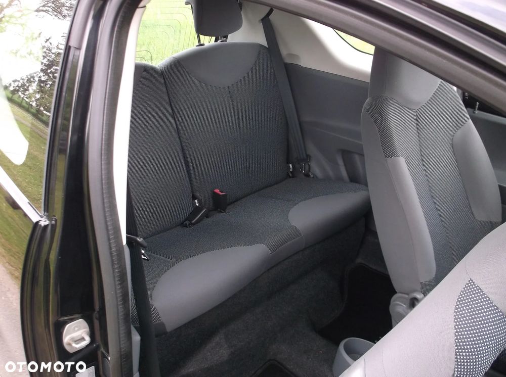 Peugeot 107 - 9