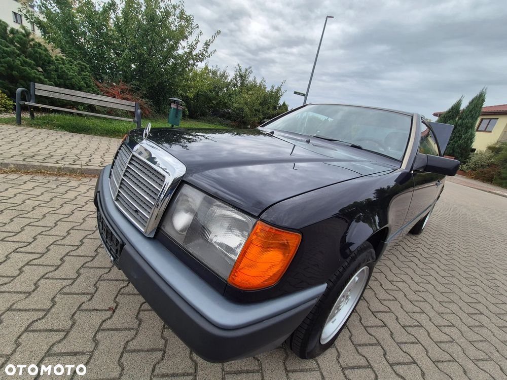 Mercedes-Benz W124 (1984-1993) - 21