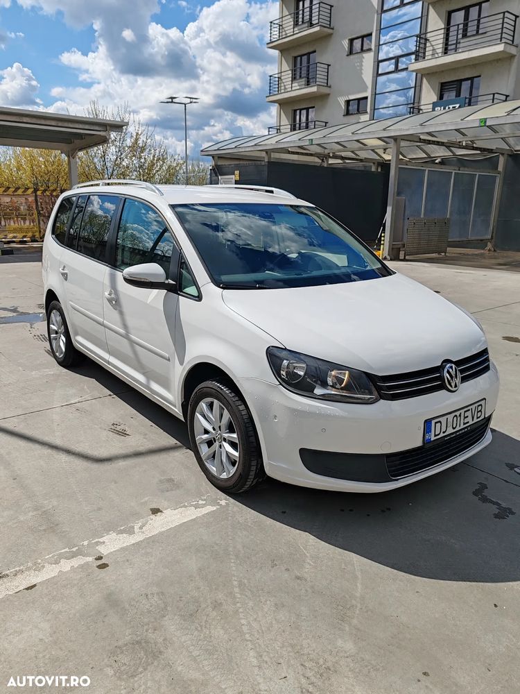 Volkswagen Touran 2.0 TDI DSG Comfortline - 2