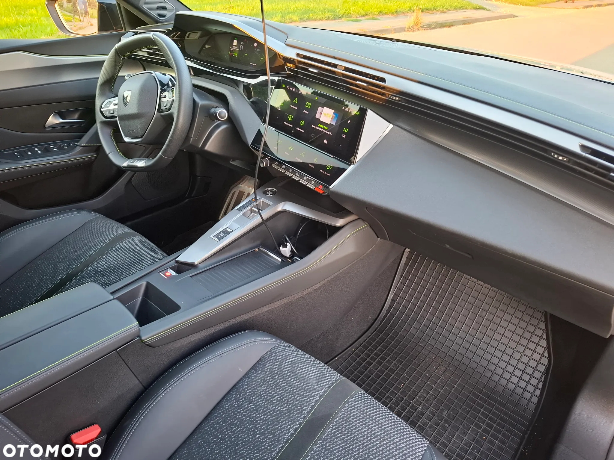 Peugeot 308 1.2 PureTech GT S&S EAT8 - 6