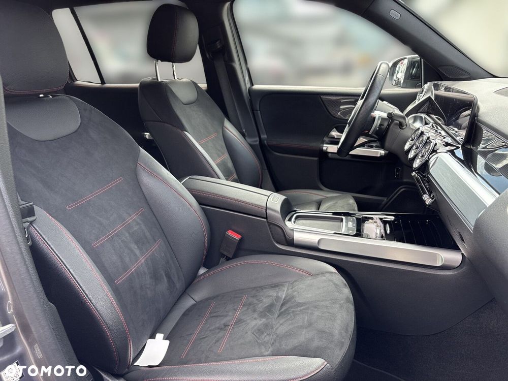 Mercedes-Benz GLB - 19