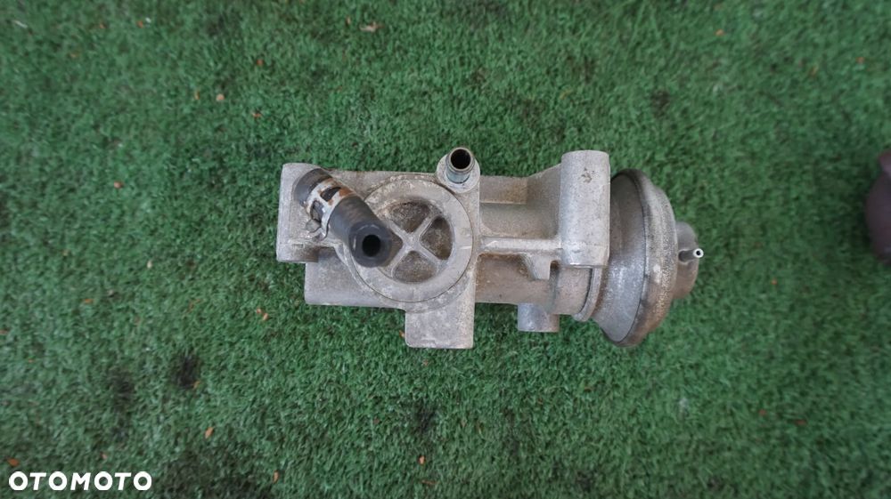 Mitsubishi Pajero IV 3.2 DID 5D Long podcisnieniowy zawor EGR 1582A241 K5T74092 - 4
