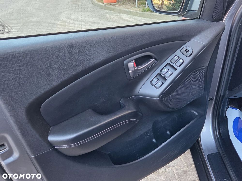 Hyundai ix35 1.6 2WD blue Style - 22