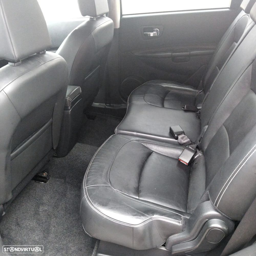 Nissan Qashqai +2 1.6 dCi Tekna Premium 18 - 9