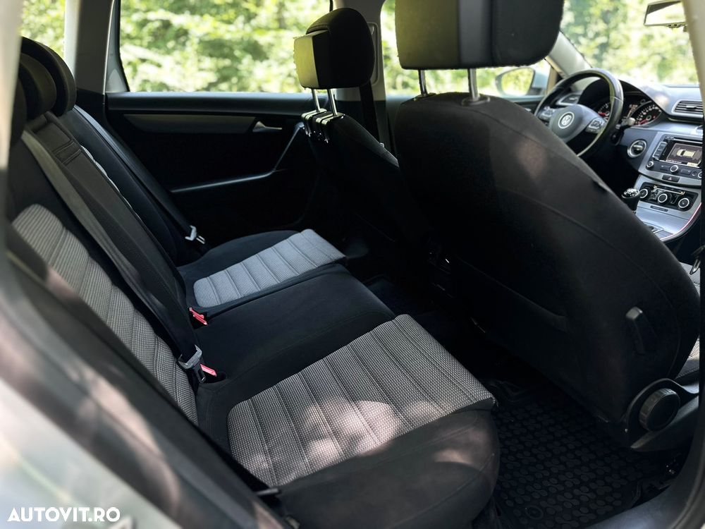 Volkswagen Passat 2.0 TDI 4Motion Individual - 18