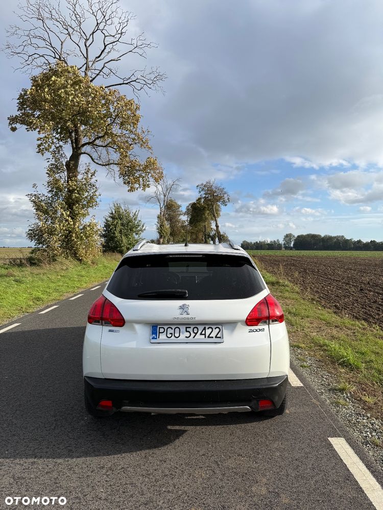 Peugeot 2008 PureTech 82 Allure - 2