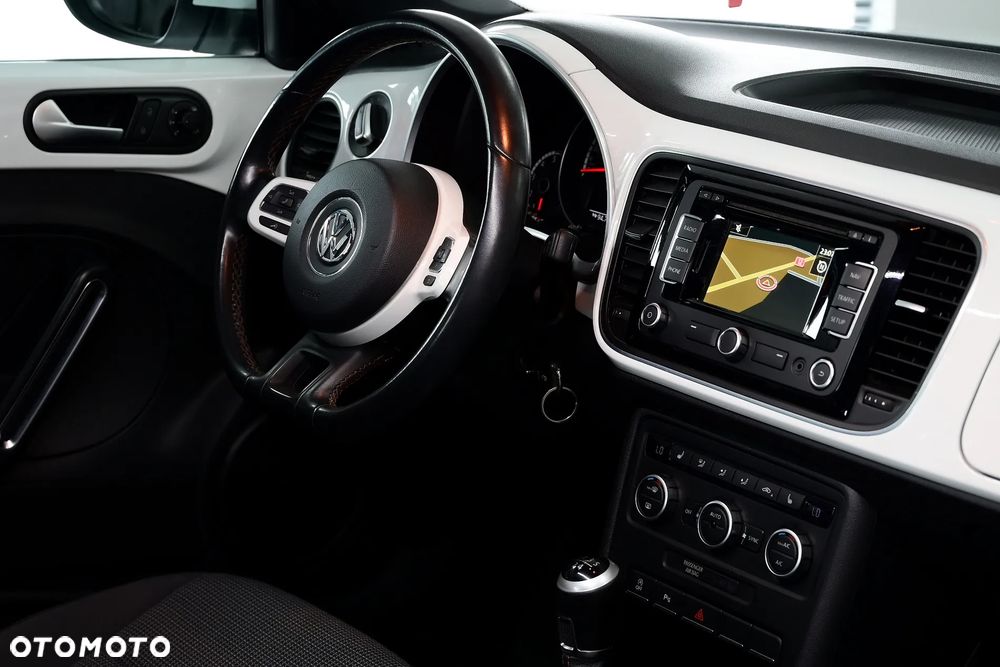 Volkswagen Beetle 1.6 TDI - 29