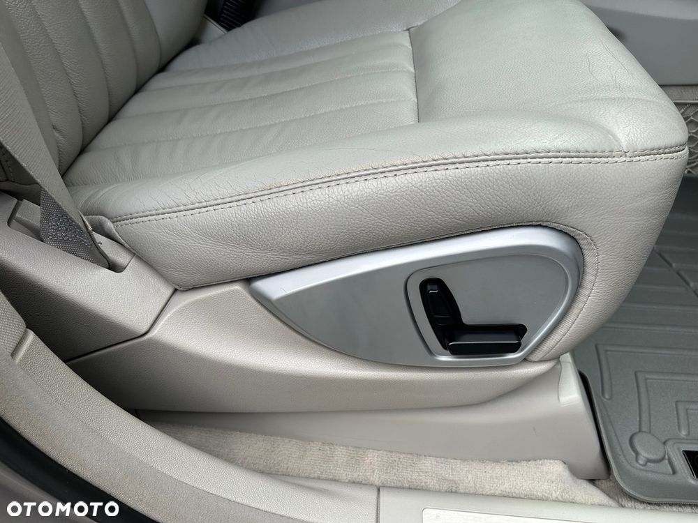 Mercedes-Benz ML 320 CDI 4Matic 7G-TRONIC Edition 10 - 34