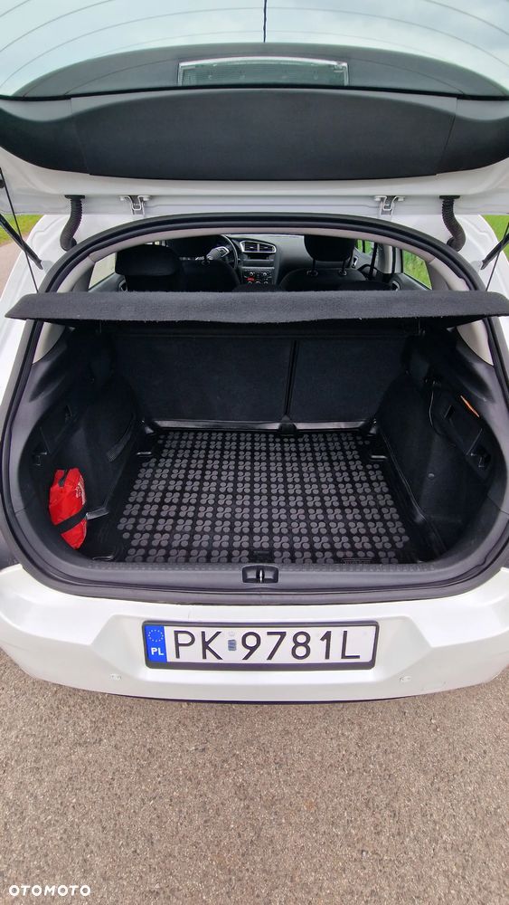 Citroën C4 1.6 HDi Attraction - 13