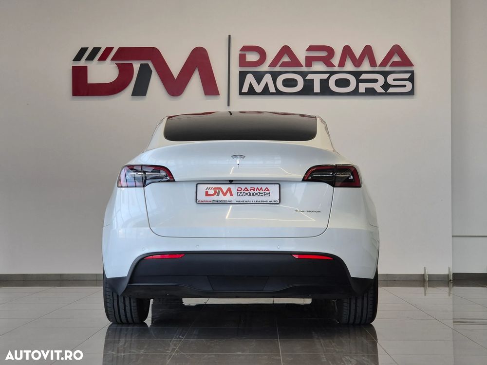 Tesla Model Y Long Range Dual Motor AWD - 19