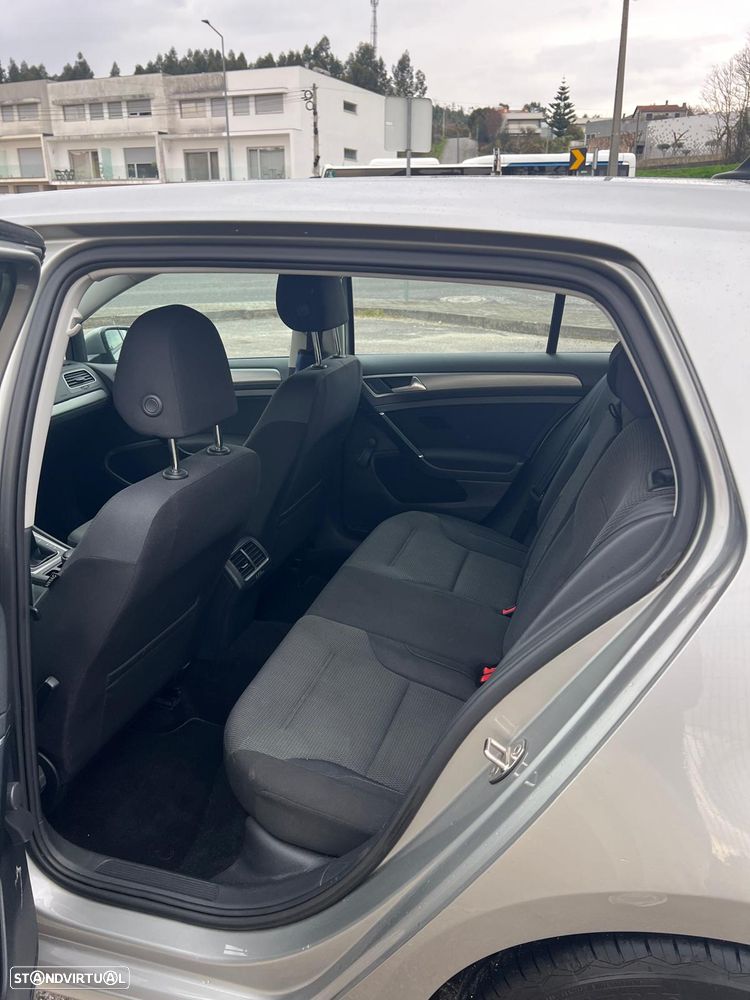 VW Golf 1.6 TDI BlueMotion Comfortline - 8