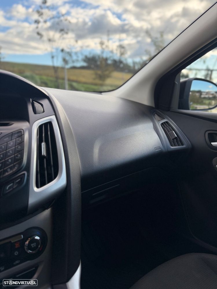 Ford Focus SW 1.6 TDCi Trend Econetic - 19