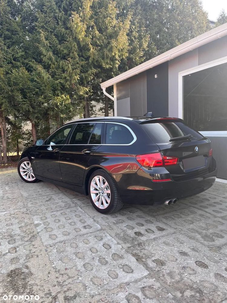 BMW Seria 5 525d - 4