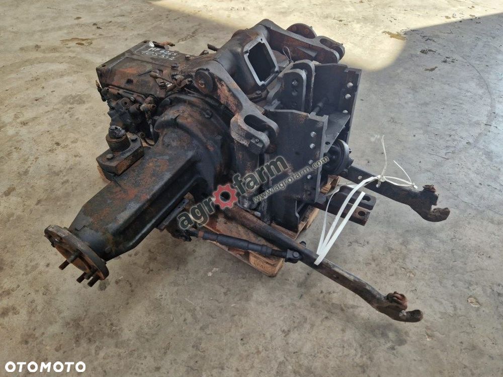 Tylny most Massey Ferguson 6265 851B2 - 1