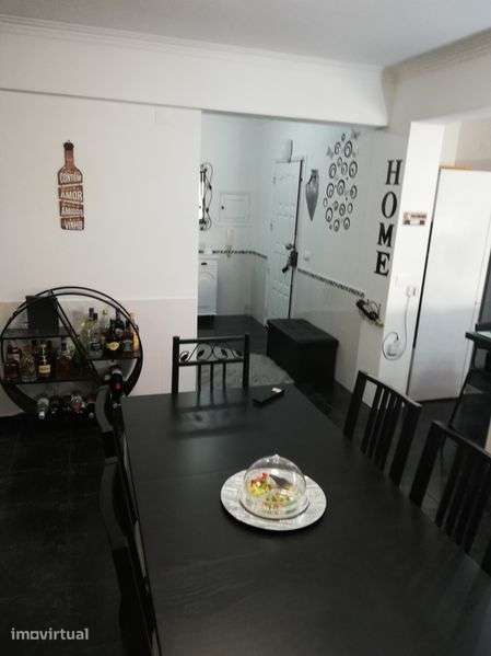 Apartamento t2 remodelado, na  avenida da liberdade, Baixa da Banheira - Grande imagem: 5/12