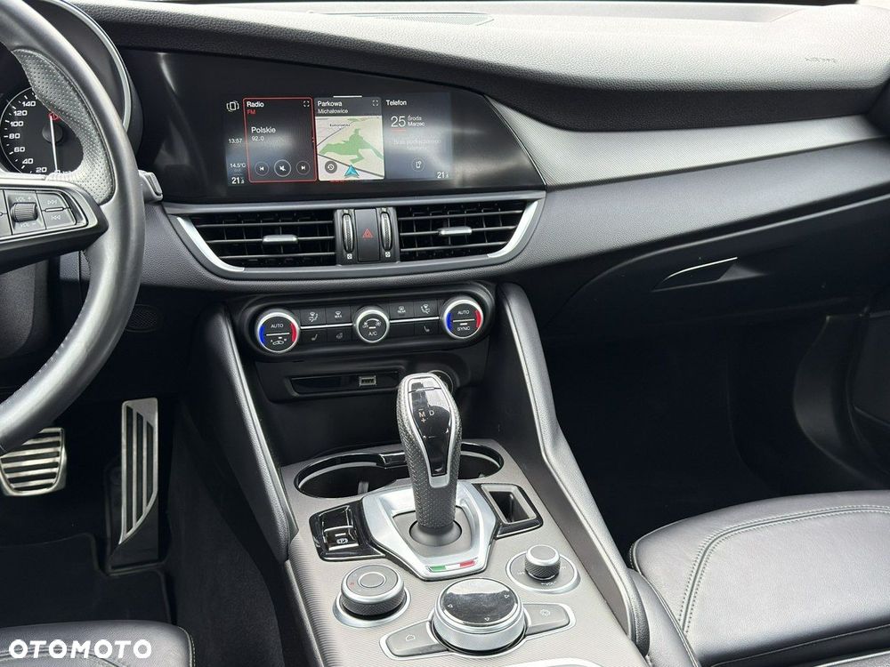 Alfa Romeo Giulia - 26