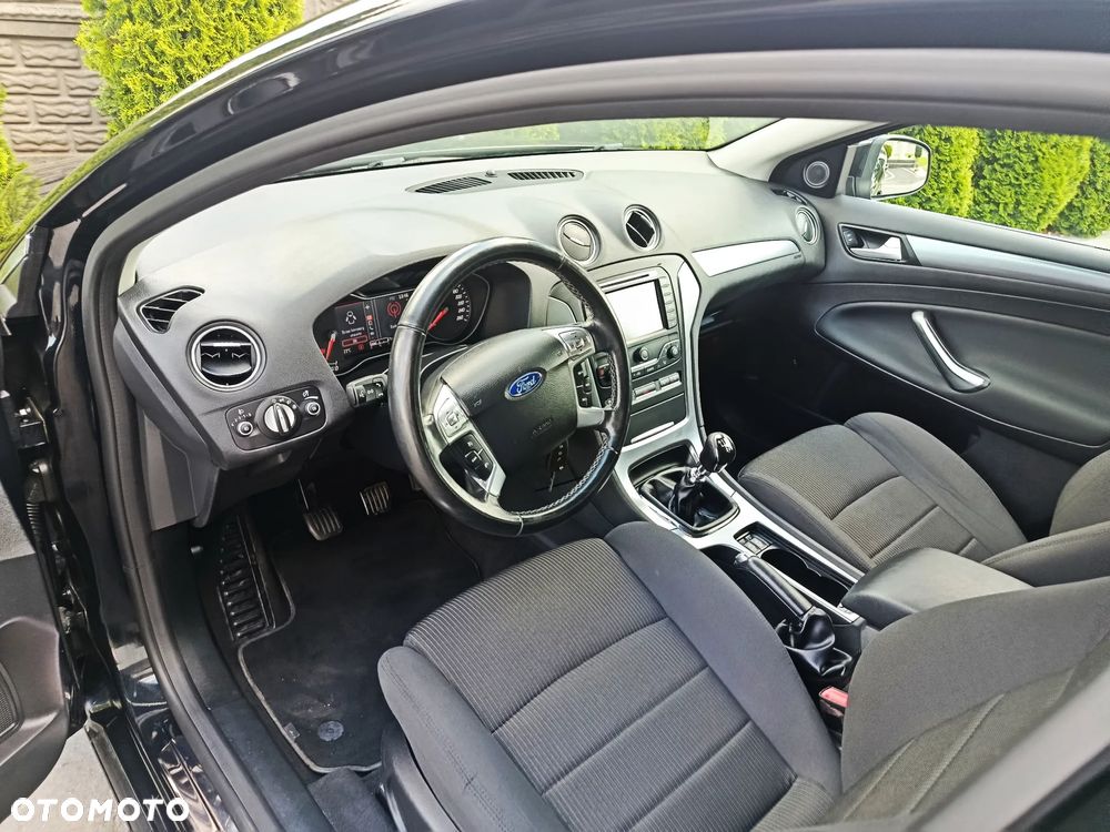 Ford Mondeo 2.0 TDCi Titanium - 25