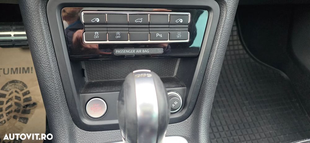 Volkswagen Sharan 2.0 TDI DSG IQ.DRIVE - 9