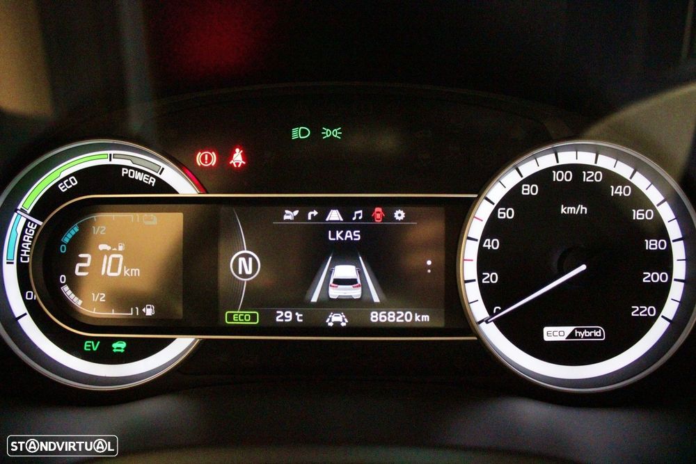 Kia Niro 1.6 GDi HEV Urban - 38