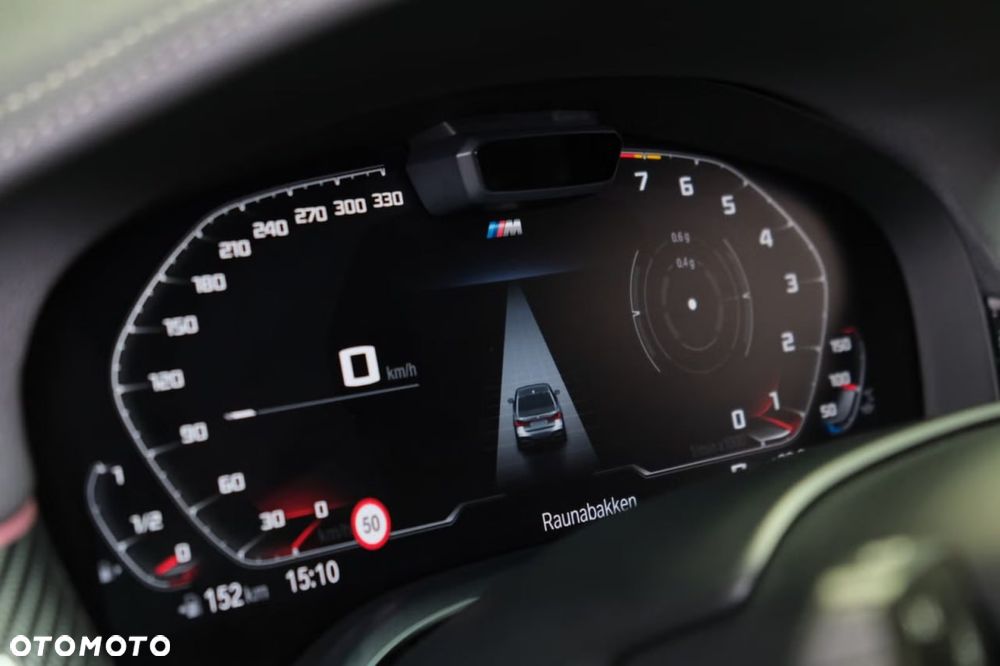 BMW Seria 7 750i xDrive sport - 33