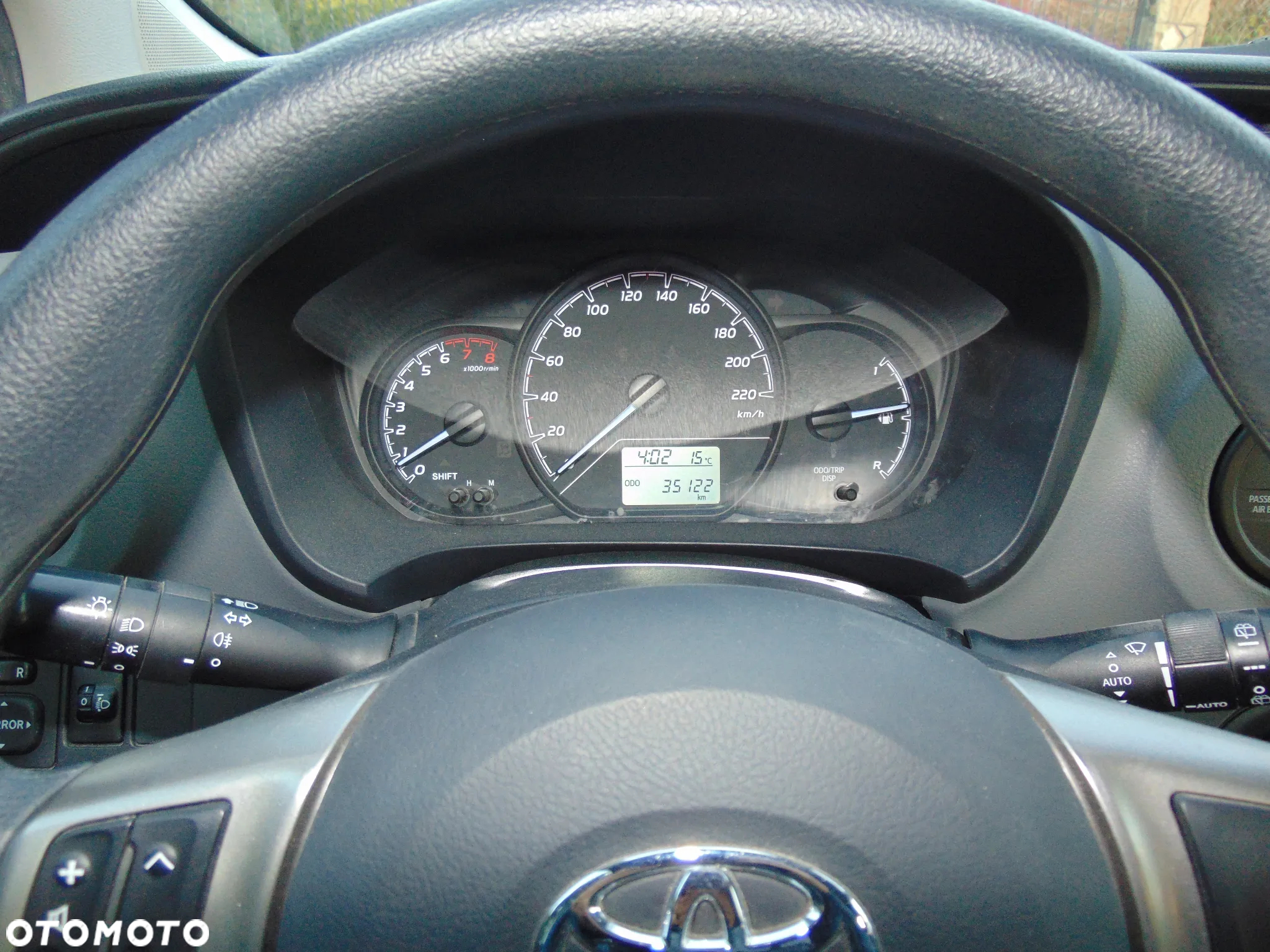 Toyota Yaris 1.5 Premium - 7