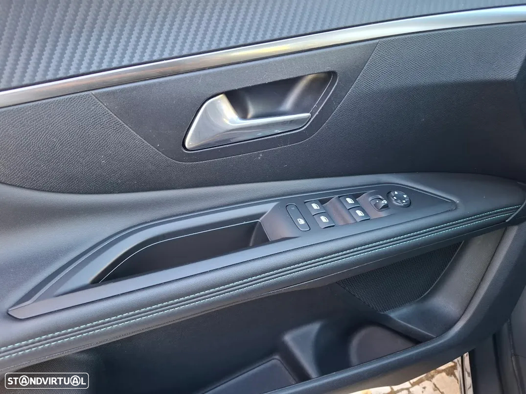 Peugeot 3008 PureTech 130 Stop & Start GPF Allure - 25