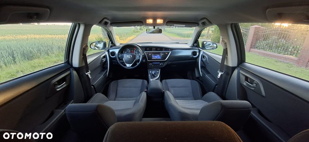 Toyota Auris - 9