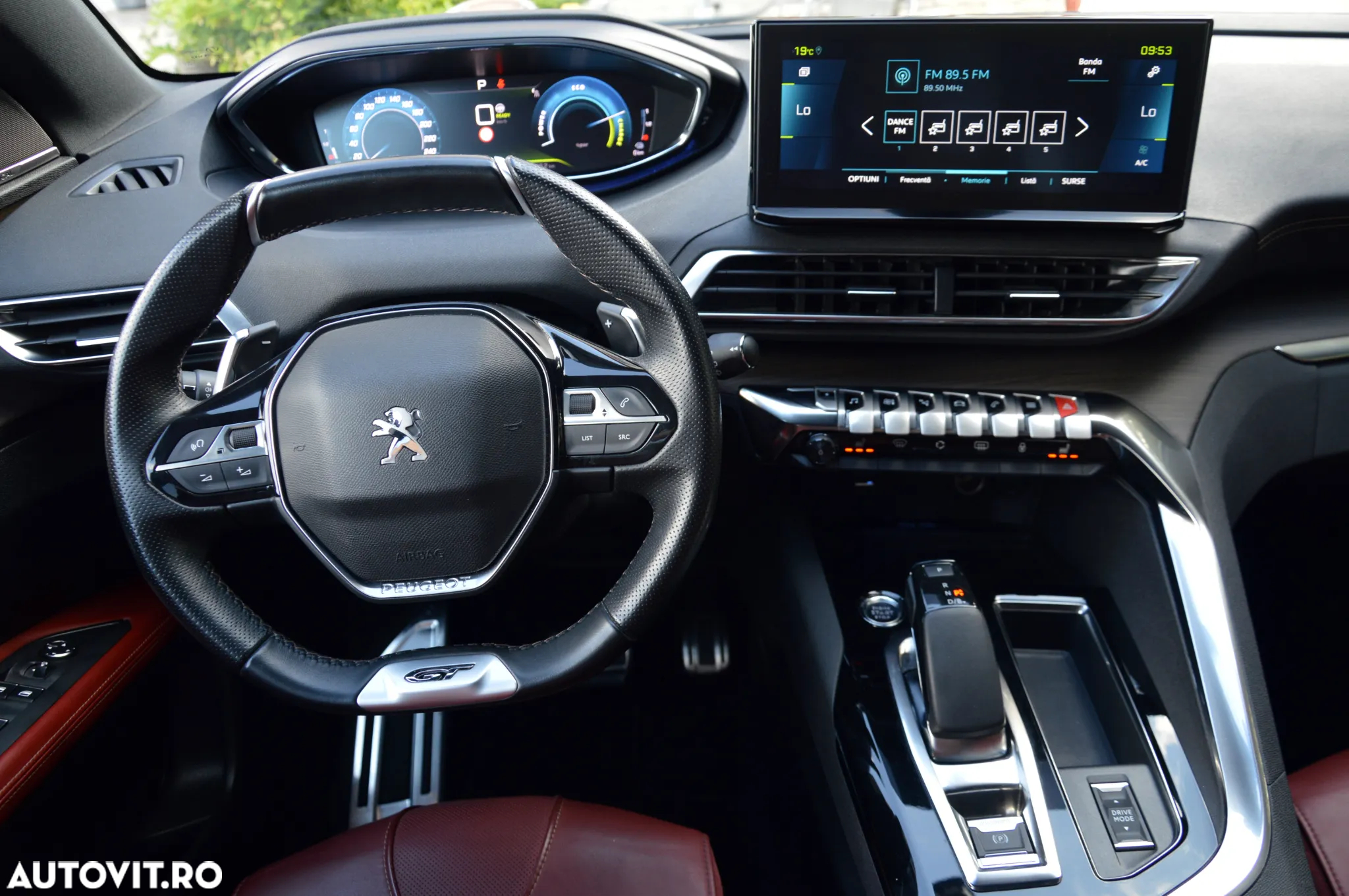 Peugeot 3008 Plug-In Hybrid 225 e-EAT8 GT - 23