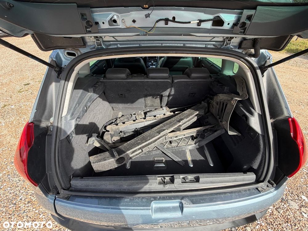 Peugeot 3008 Hybrid4 - 19