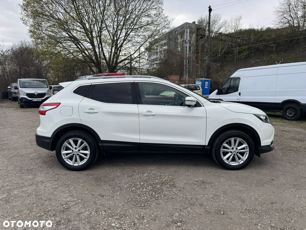 Nissan Qashqai 1.2 DIG-T Xtronic TEKNA - 6