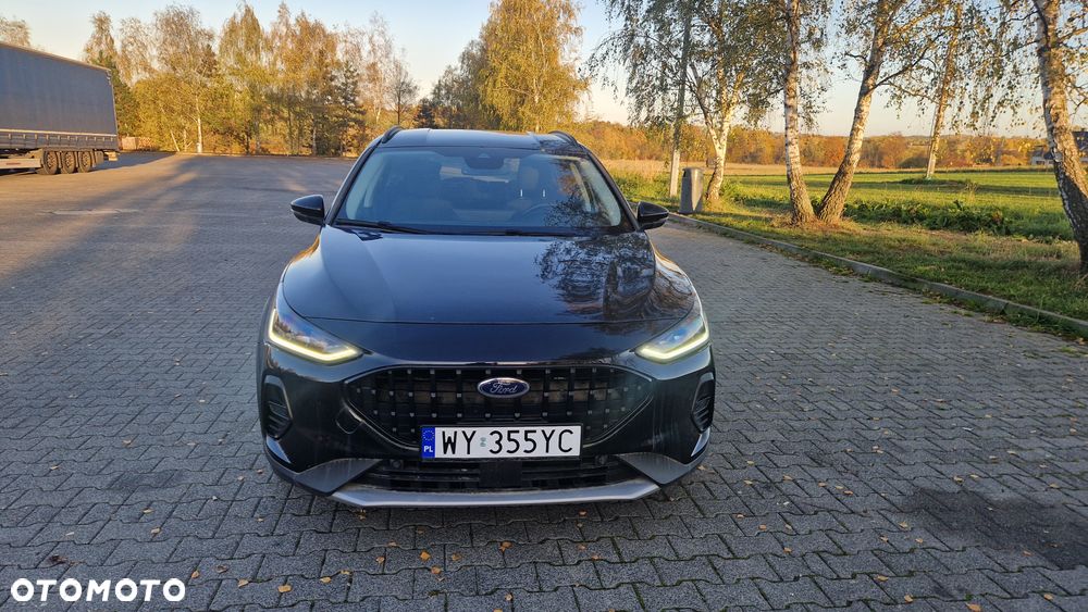 Ford Focus 2024 photo 2