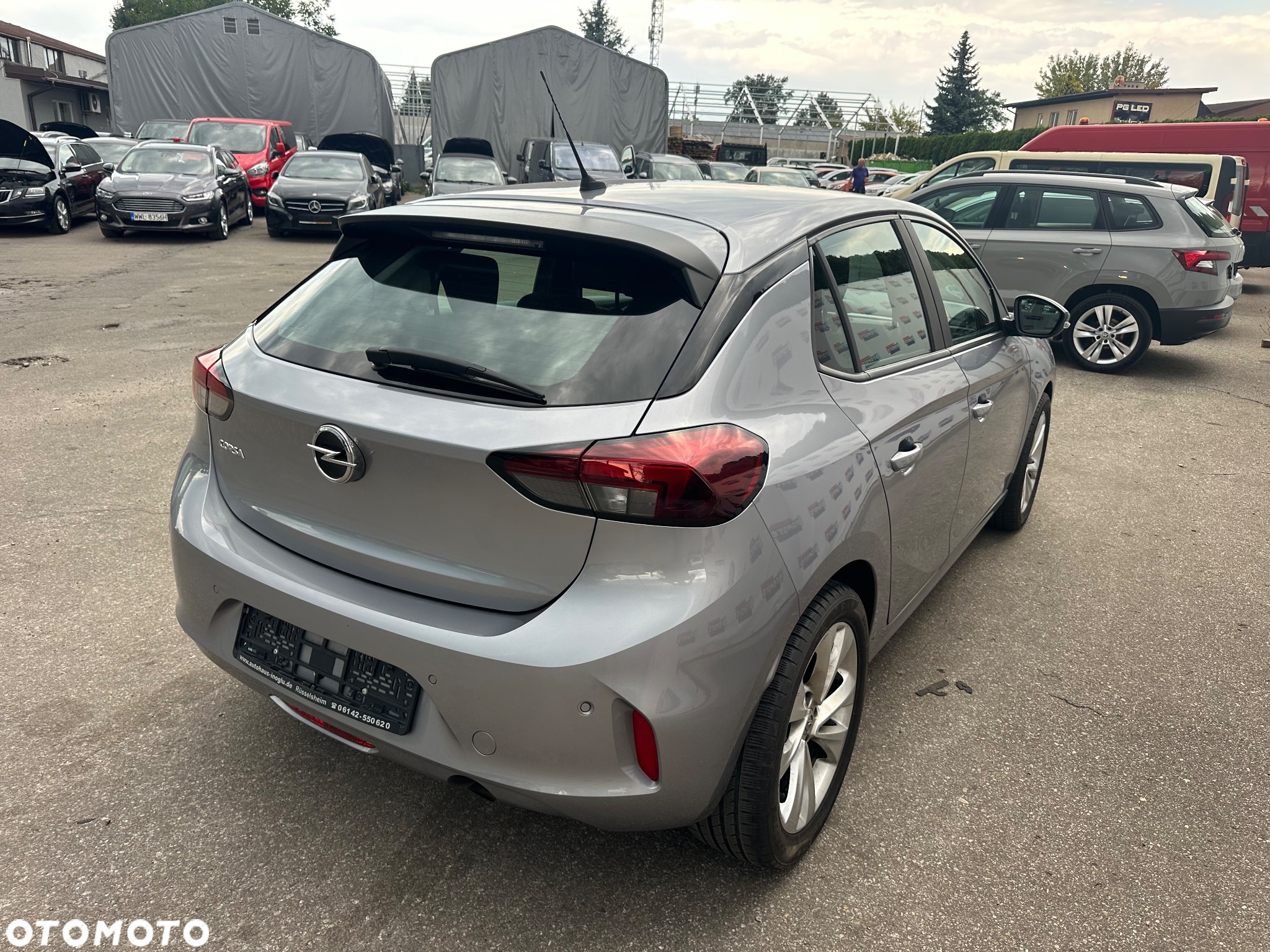 Opel Corsa 1.2 Business S&S - 12