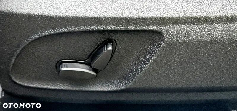 Ford Kuga 2.0 TDCi Titanium - 28