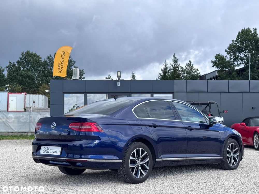 Volkswagen Passat - 4