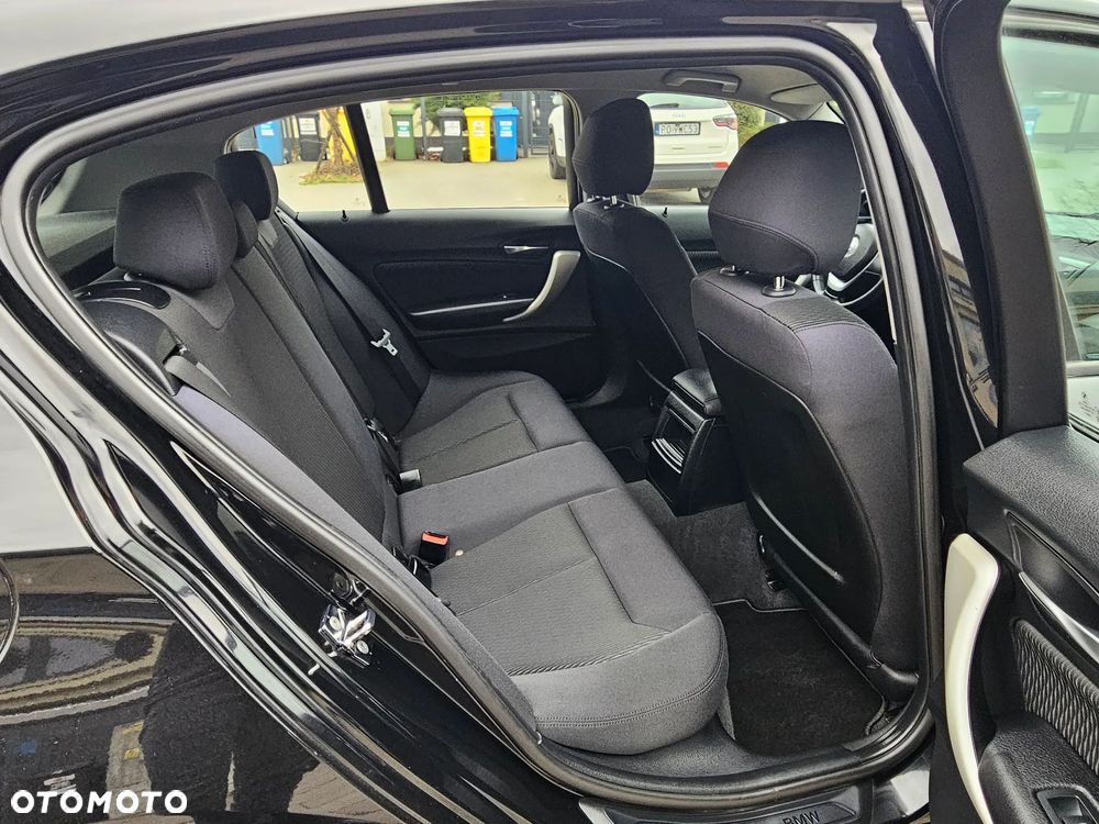 BMW Seria 1 116i - 12