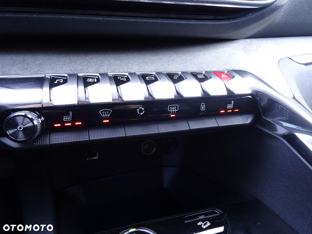 Peugeot 5008 1.5 BlueHDi GT S&S - 23