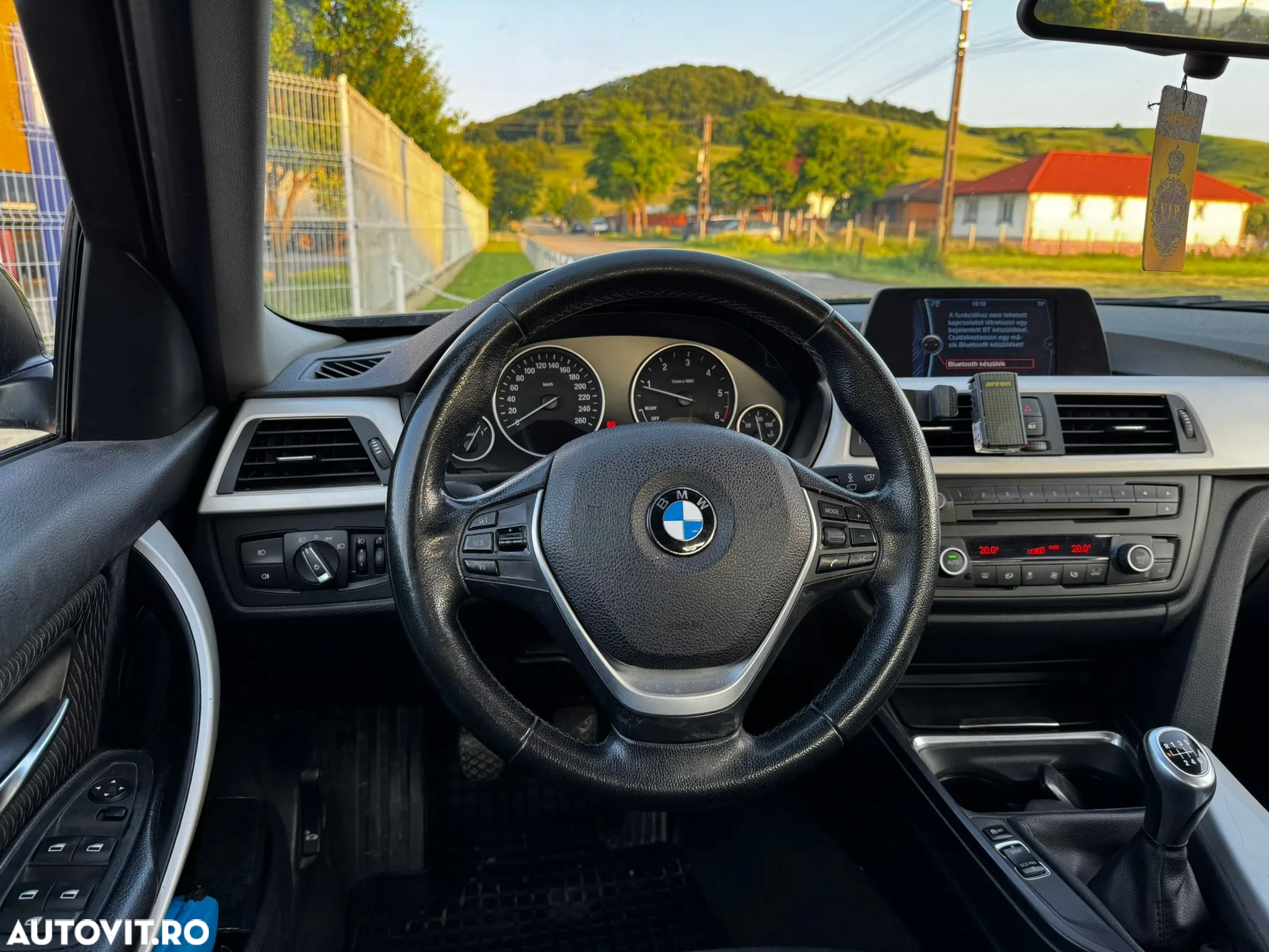 BMW Seria 3 318d - 2