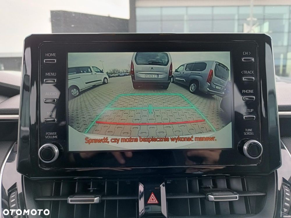 Toyota Corolla 1.8 Hybrid Comfort - 27