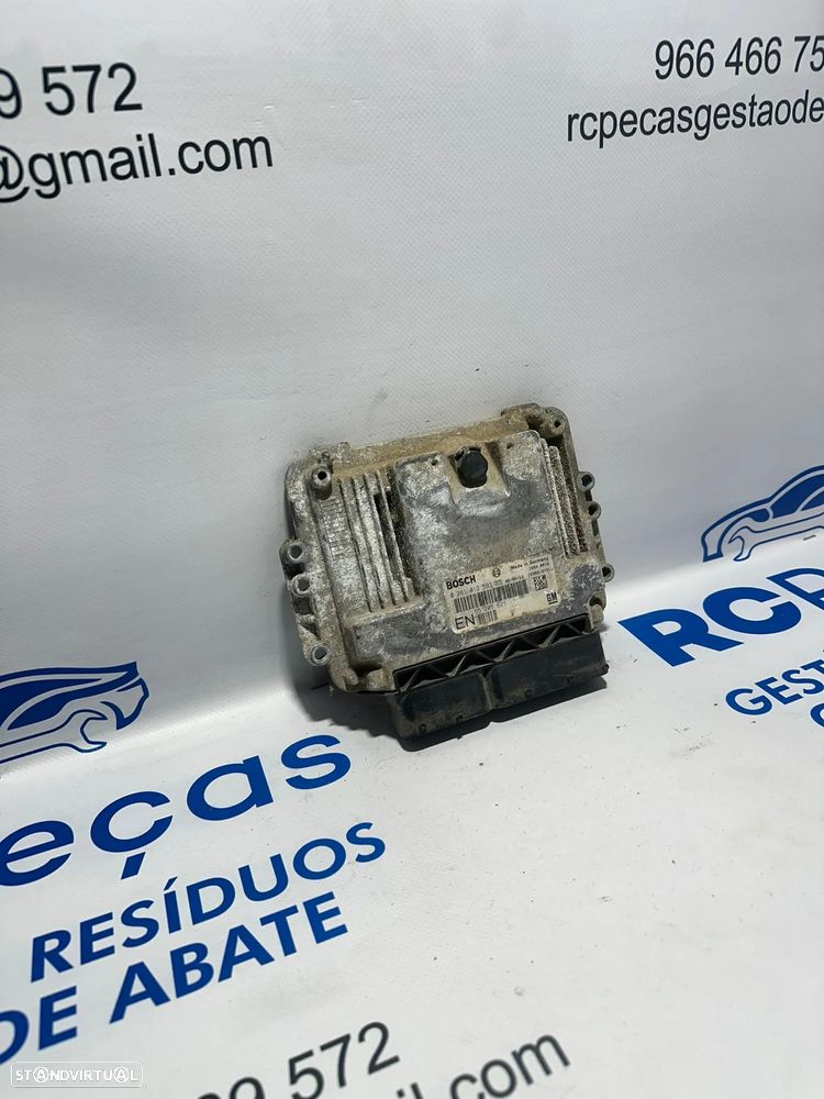 .Centralina Motor Original Bosch GM Opel 1.9 CDTi 120cv 8v 55205621 0281013593 2005 - 2012 - 2