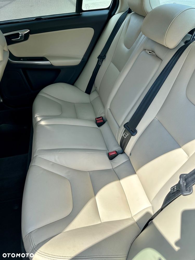 Volvo S60 - 27