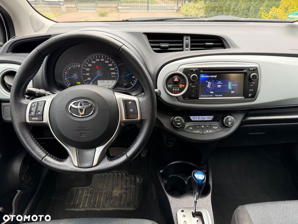 Toyota Yaris 1.5 VVT-i Style - 23