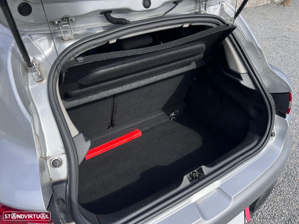 Renault Clio 0.9 TCe Limited - 10